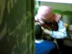 الفجور الصباحي في الحديقة سكسي عجنبي